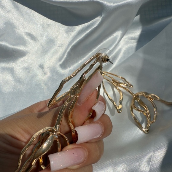 Zara Tulip Gold Drop Earrings - Picture 8 of 10